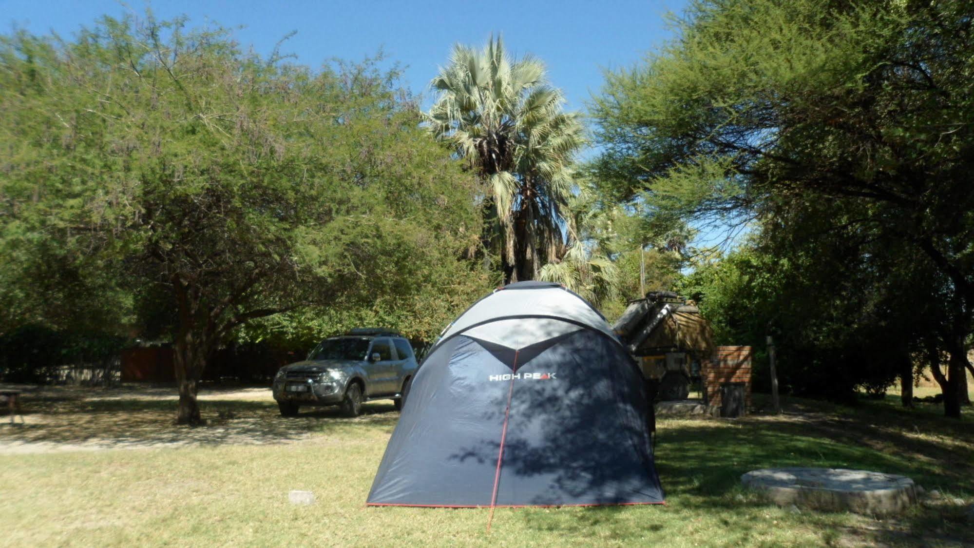 Okavango River Lodge マウン エクステリア 写真